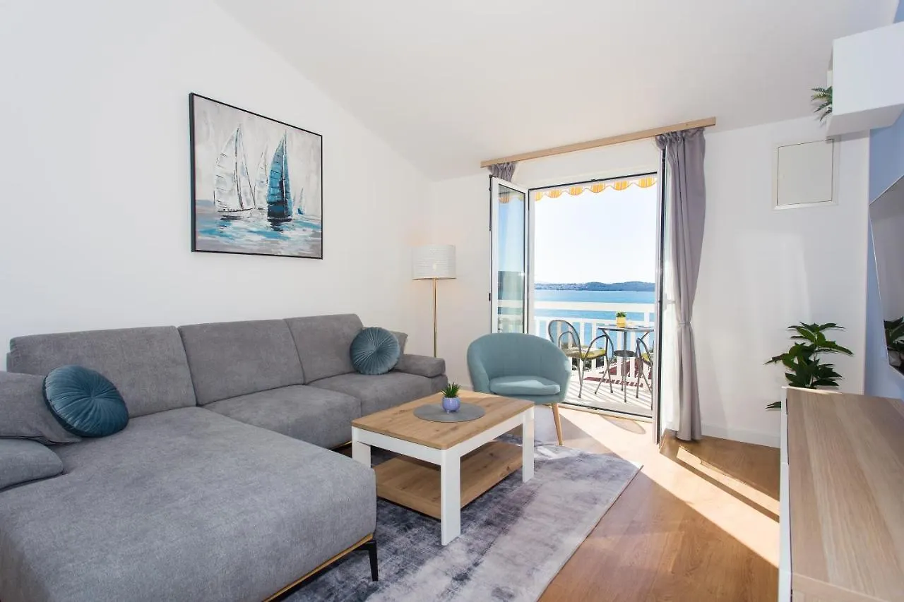 Apartments Ana Trogir 0*,  Croacia