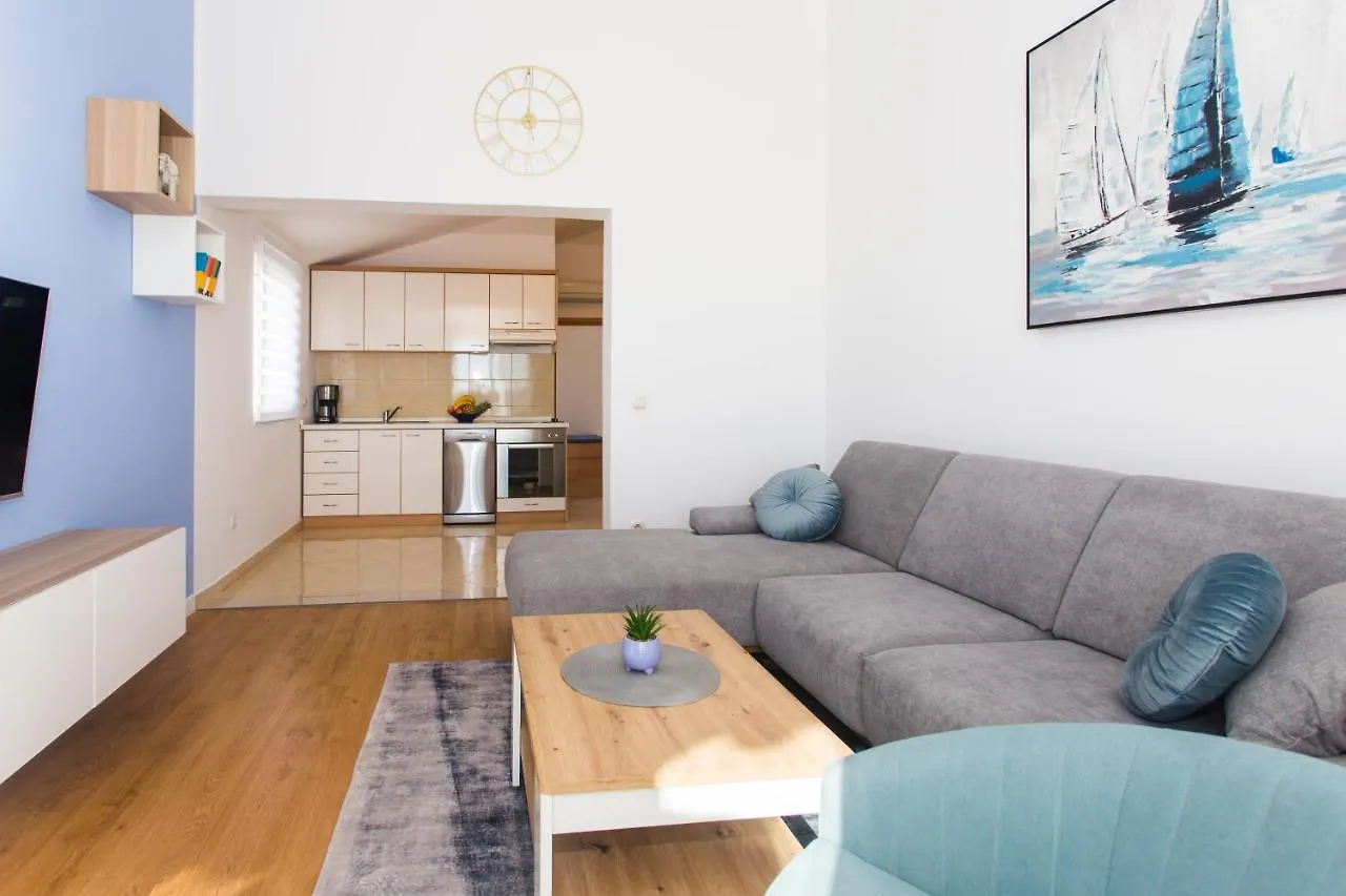 Apartments Ana Trogir